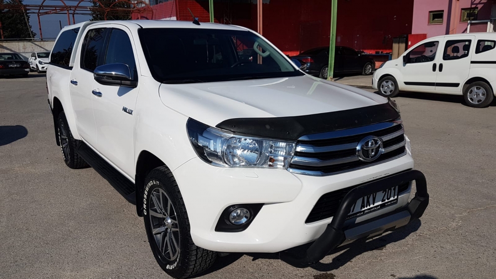 TOYOTA HILUX 4X4 ADVENTURE 2.4 MANUEL